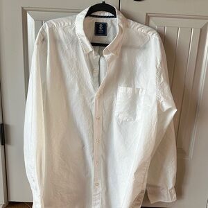 Izod White Casual Button-Down Shirt  LiKE  NEW